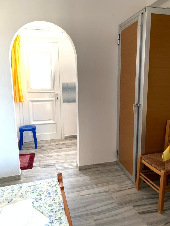 Prombona Petrino Spiti Studios Piso Livadi Exterior foto