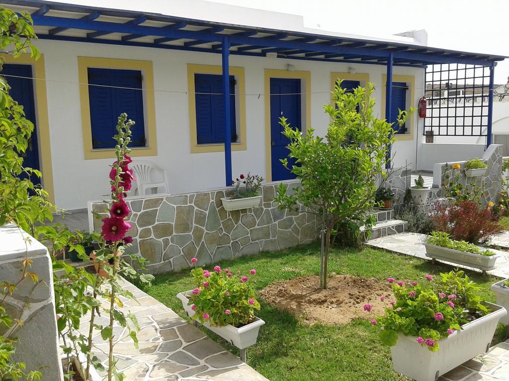 Prombona Petrino Spiti Studios Piso Livadi Habitación foto